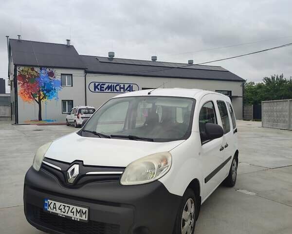 Белый Рено Кенгу, объемом двигателя 1.46 л и пробегом 326 тыс. км за 8800 $, фото 15 на Automoto.ua