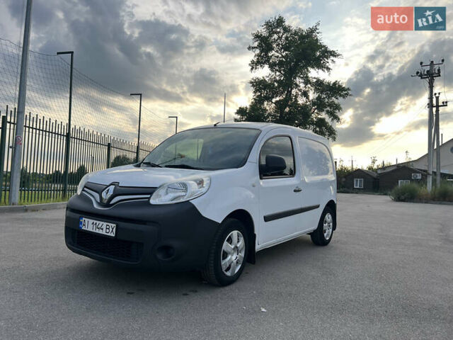 Белый Рено Кенгу, объемом двигателя 1.5 л и пробегом 207 тыс. км за 7800 $, фото 1 на Automoto.ua