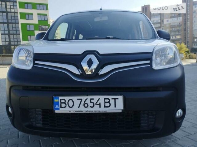 Белый Рено Кенгу, объемом двигателя 1.46 л и пробегом 205 тыс. км за 8500 $, фото 5 на Automoto.ua