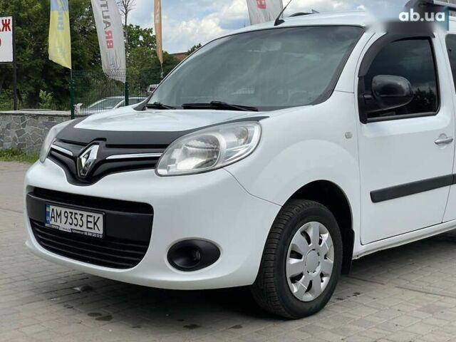 Белый Рено Кенгу, объемом двигателя 1.5 л и пробегом 239 тыс. км за 10399 $, фото 3 на Automoto.ua