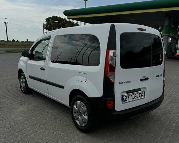 Білий Рено Кєнгу, об'ємом двигуна 1.46 л та пробігом 227 тис. км за 8100 $, фото 4 на Automoto.ua