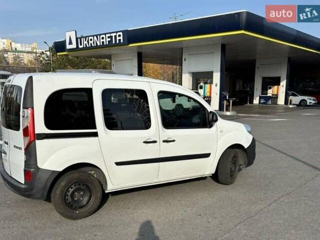 Білий Рено Кєнгу, об'ємом двигуна 1.46 л та пробігом 410 тис. км за 7500 $, фото 3 на Automoto.ua