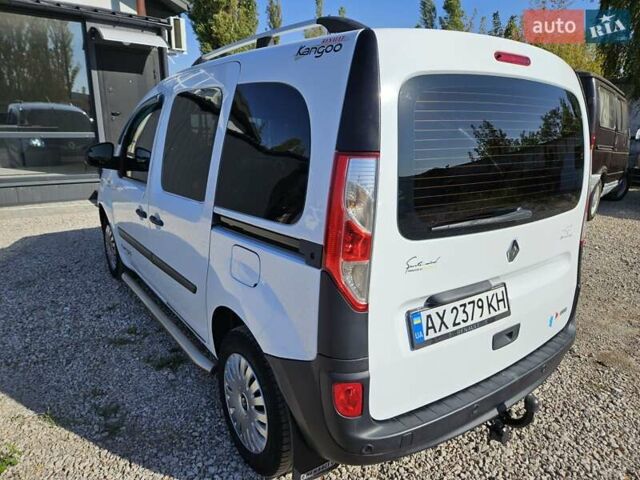 Белый Рено Кенгу, объемом двигателя 1.46 л и пробегом 250 тыс. км за 9500 $, фото 11 на Automoto.ua