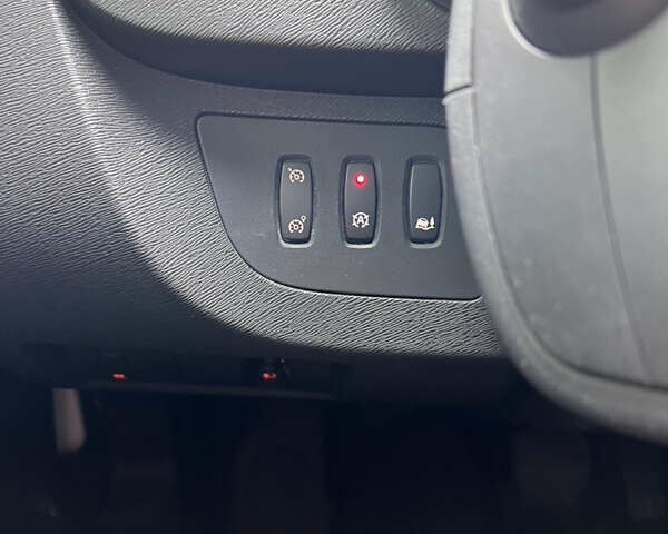 Белый Рено Кенгу, объемом двигателя 1.46 л и пробегом 189 тыс. км за 12200 $, фото 18 на Automoto.ua