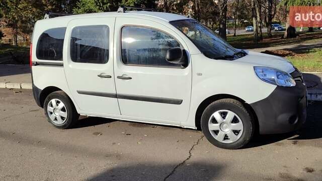 Білий Рено Кєнгу, об'ємом двигуна 1.46 л та пробігом 260 тис. км за 9000 $, фото 1 на Automoto.ua