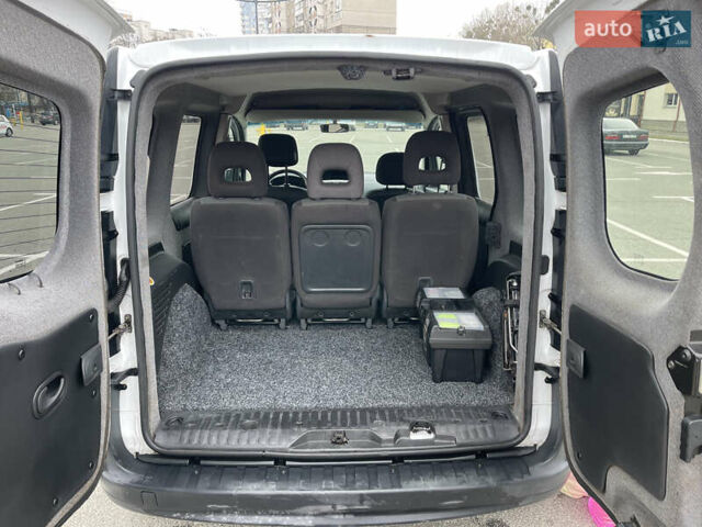 Білий Рено Кєнгу, об'ємом двигуна 1.46 л та пробігом 238 тис. км за 9300 $, фото 16 на Automoto.ua