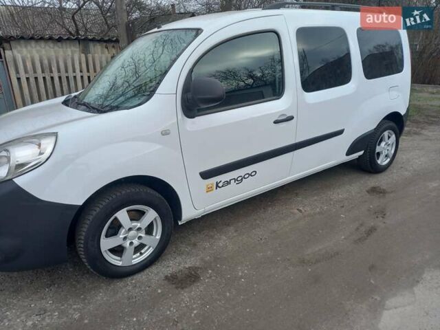 Белый Рено Кенгу, объемом двигателя 1.5 л и пробегом 71 тыс. км за 10850 $, фото 1 на Automoto.ua