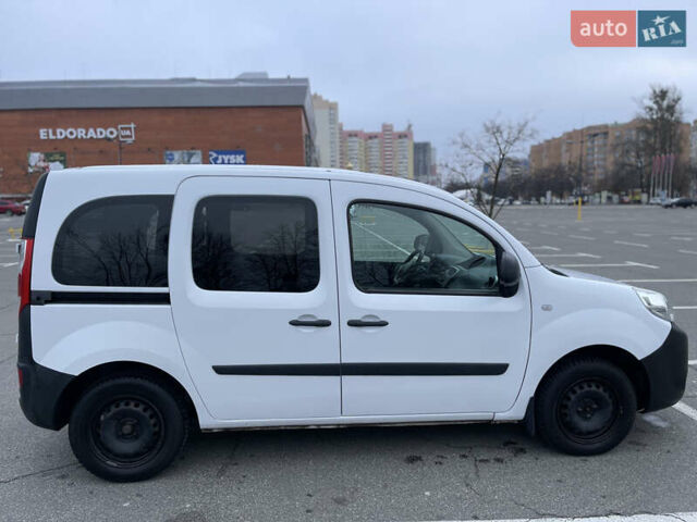 Білий Рено Кєнгу, об'ємом двигуна 1.46 л та пробігом 238 тис. км за 9300 $, фото 4 на Automoto.ua
