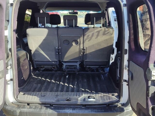 Белый Рено Кенгу, объемом двигателя 1 л и пробегом 260 тыс. км за 7500 $, фото 8 на Automoto.ua