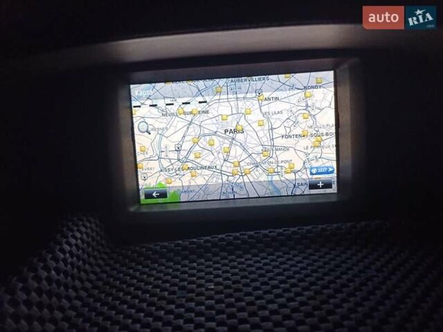 Білий Рено Кєнгу, об'ємом двигуна 1.5 л та пробігом 250 тис. км за 9700 $, фото 16 на Automoto.ua