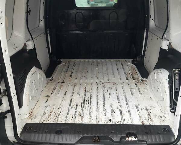 Білий Рено Кєнгу, об'ємом двигуна 1.5 л та пробігом 184 тис. км за 8200 $, фото 2 на Automoto.ua