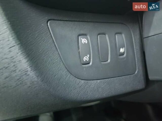 Белый Рено Кенгу, объемом двигателя 1.46 л и пробегом 109 тыс. км за 9700 $, фото 37 на Automoto.ua