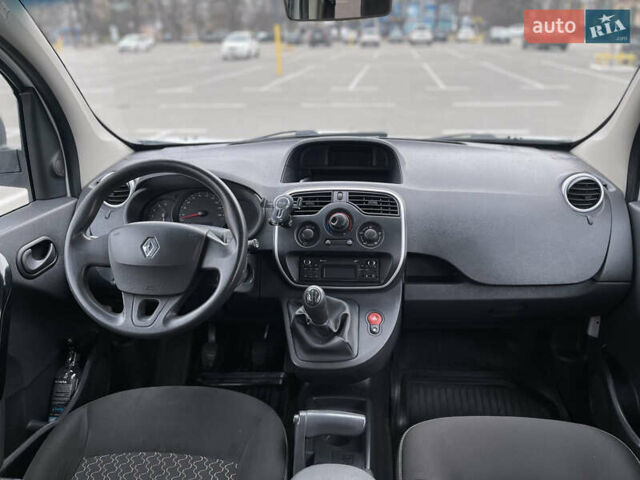 Білий Рено Кєнгу, об'ємом двигуна 1.46 л та пробігом 238 тис. км за 9300 $, фото 12 на Automoto.ua