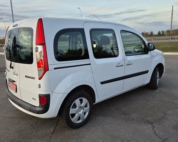 Рено Кенгу 2016 в Хороле на Automoto.ua Белый Рено Кенгу, объемом двигателя 1.5 л и пробегом 219 тыс. км за 10250 $, фото 21 на Automoto.ua