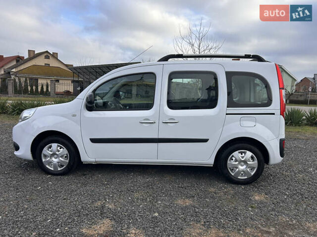 Білий Рено Кєнгу, об'ємом двигуна 1.5 л та пробігом 203 тис. км за 11450 $, фото 9 на Automoto.ua