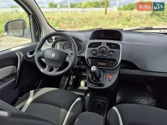 Рено Кенгу 2016 в Хороле на Automoto.ua Белый Рено Кенгу, объемом двигателя 1.5 л и пробегом 219 тыс. км за 10250 $, фото 16 на Automoto.ua