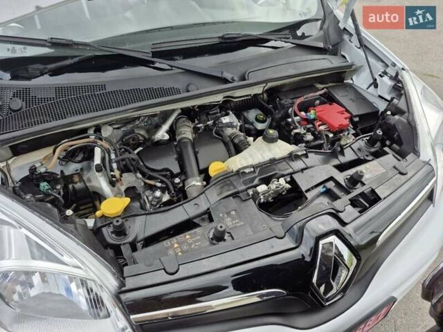 Рено Кенгу 2016 в Хороле на Automoto.ua Белый Рено Кенгу, объемом двигателя 1.5 л и пробегом 219 тыс. км за 10250 $, фото 23 на Automoto.ua