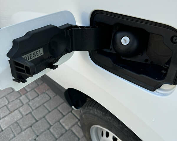 Белый Рено Кенгу, объемом двигателя 1.5 л и пробегом 211 тыс. км за 9000 $, фото 15 на Automoto.ua