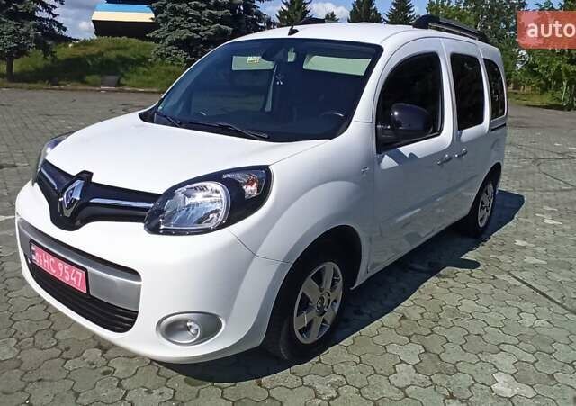 Білий Рено Кєнгу, об'ємом двигуна 1.5 л та пробігом 230 тис. км за 11000 $, фото 2 на Automoto.ua