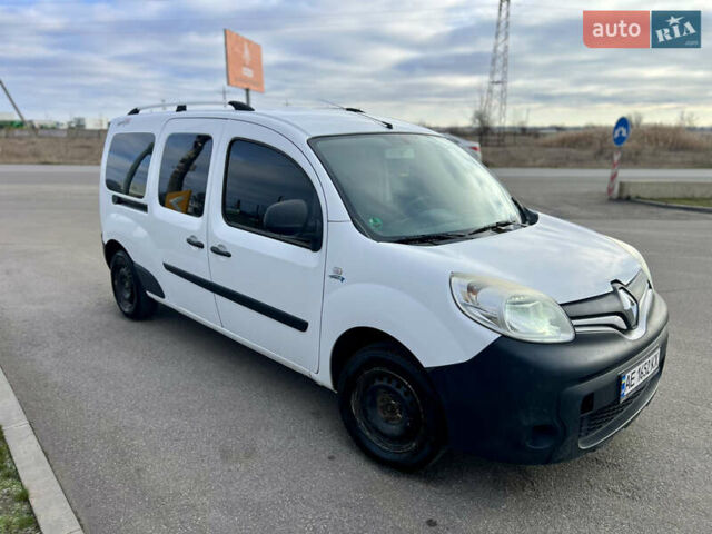 Белый Рено Кенгу, объемом двигателя 1.46 л и пробегом 189 тыс. км за 12200 $, фото 7 на Automoto.ua
