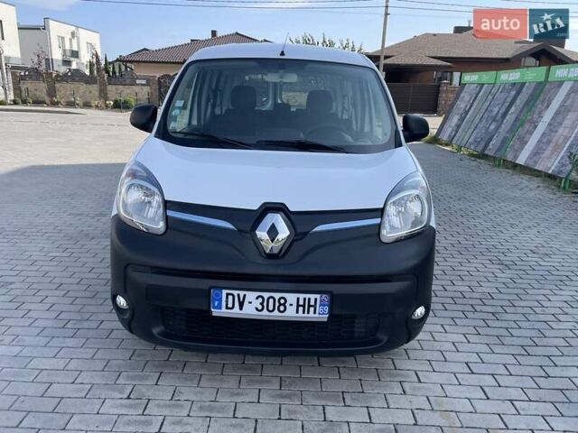 Белый Рено Кенгу, объемом двигателя 0 л и пробегом 75 тыс. км за 8800 $, фото 9 на Automoto.ua