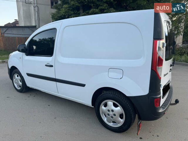 Белый Рено Кенгу, объемом двигателя 1.5 л и пробегом 150 тыс. км за 7800 $, фото 3 на Automoto.ua