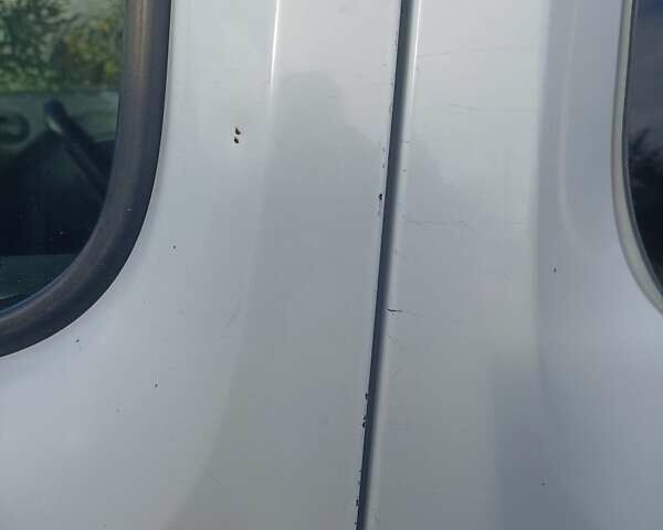 Білий Рено Кєнгу, об'ємом двигуна 1.5 л та пробігом 250 тис. км за 9700 $, фото 23 на Automoto.ua