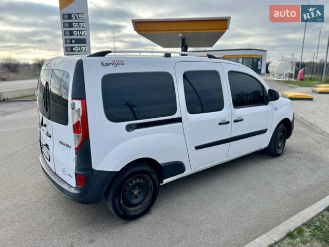 Белый Рено Кенгу, объемом двигателя 1.46 л и пробегом 189 тыс. км за 12200 $, фото 3 на Automoto.ua