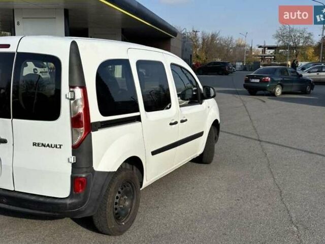 Білий Рено Кєнгу, об'ємом двигуна 1.46 л та пробігом 410 тис. км за 7500 $, фото 2 на Automoto.ua