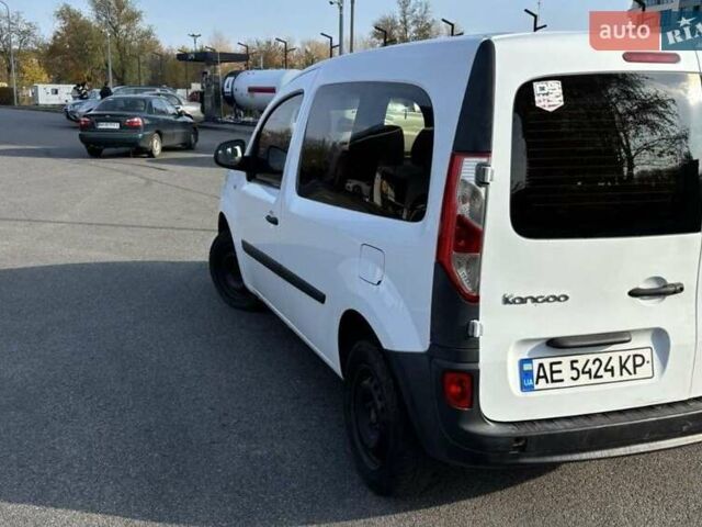 Білий Рено Кєнгу, об'ємом двигуна 1.46 л та пробігом 410 тис. км за 7500 $, фото 4 на Automoto.ua