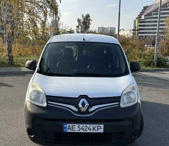 Білий Рено Кєнгу, об'ємом двигуна 1.46 л та пробігом 410 тис. км за 7500 $, фото 1 на Automoto.ua