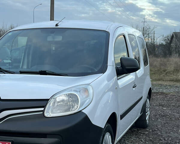 Білий Рено Кєнгу, об'ємом двигуна 1.5 л та пробігом 177 тис. км за 11650 $, фото 13 на Automoto.ua