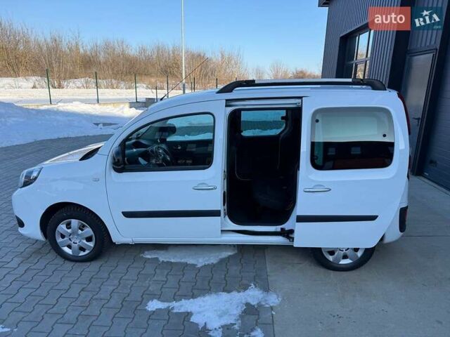 Белый Рено Кенгу, объемом двигателя 1.5 л и пробегом 179 тыс. км за 11999 $, фото 39 на Automoto.ua