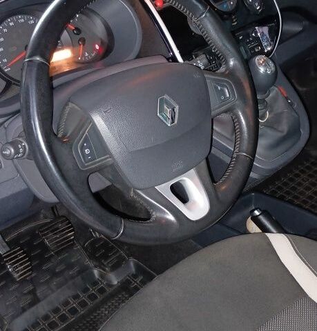 Білий Рено Кєнгу, об'ємом двигуна 1.5 л та пробігом 204 тис. км за 12700 $, фото 10 на Automoto.ua