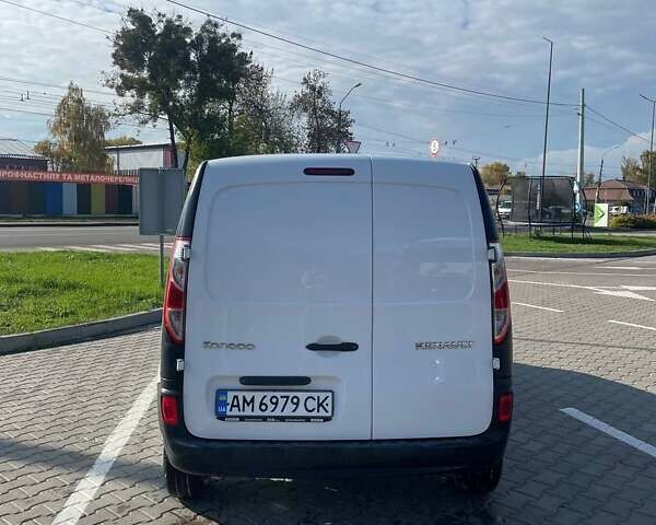 Рено Кєнгу 2016 у Житомирі на Automoto.ua Білий Рено Кєнгу, об'ємом двигуна 1.46 л та пробігом 237 тис. км за 9000 $, фото 8 на Automoto.ua