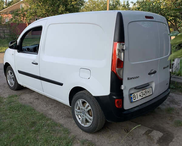 Білий Рено Кєнгу, об'ємом двигуна 1.46 л та пробігом 258 тис. км за 7600 $, фото 1 на Automoto.ua