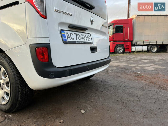 Белый Рено Кенгу, объемом двигателя 1.5 л и пробегом 263 тыс. км за 8950 $, фото 23 на Automoto.ua