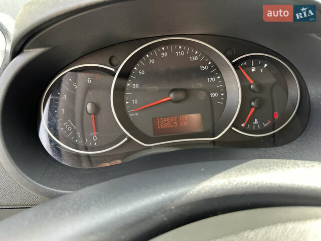 Белый Рено Кенгу, объемом двигателя 1.46 л и пробегом 134 тыс. км за 13500 $, фото 15 на Automoto.ua