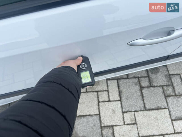 Білий Рено Кєнгу, об'ємом двигуна 1.5 л та пробігом 139 тис. км за 12500 $, фото 104 на Automoto.ua