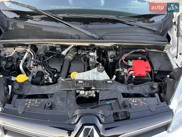 Рено Кенгу 2016 в Луцке на Automoto.ua Белый Рено Кенгу, объемом двигателя 1.5 л и пробегом 203 тыс. км за 11650 $, фото 20 на Automoto.ua
