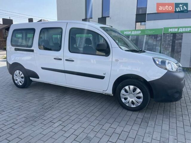 Белый Рено Кенгу, объемом двигателя 0 л и пробегом 75 тыс. км за 8800 $, фото 12 на Automoto.ua