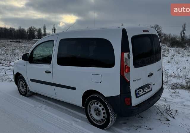 Білий Рено Кєнгу, об'ємом двигуна 1.46 л та пробігом 229 тис. км за 8400 $, фото 3 на Automoto.ua