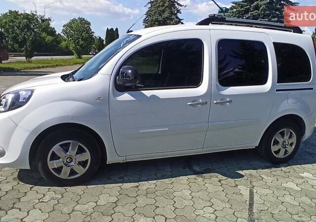 Білий Рено Кєнгу, об'ємом двигуна 1.5 л та пробігом 230 тис. км за 11000 $, фото 15 на Automoto.ua