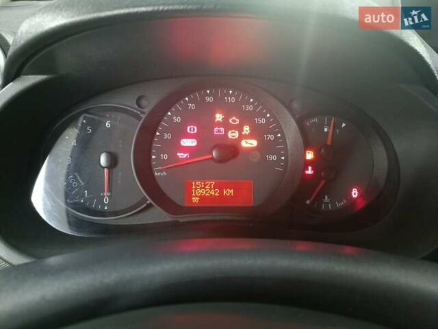 Белый Рено Кенгу, объемом двигателя 1.46 л и пробегом 109 тыс. км за 9700 $, фото 41 на Automoto.ua