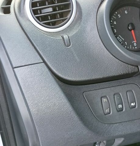 Білий Рено Кєнгу, об'ємом двигуна 1.5 л та пробігом 204 тис. км за 12700 $, фото 4 на Automoto.ua