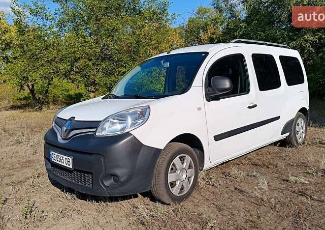 Белый Рено Кенгу, объемом двигателя 1.46 л и пробегом 177 тыс. км за 11200 $, фото 2 на Automoto.ua