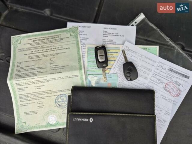 Рено Кенгу 2016 в Хороле на Automoto.ua Белый Рено Кенгу, объемом двигателя 1.5 л и пробегом 219 тыс. км за 10250 $, фото 25 на Automoto.ua