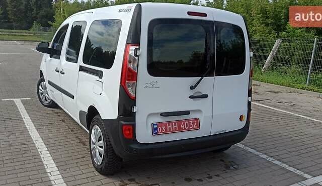 Белый Рено Кенгу, объемом двигателя 1.5 л и пробегом 130 тыс. км за 12500 $, фото 5 на Automoto.ua