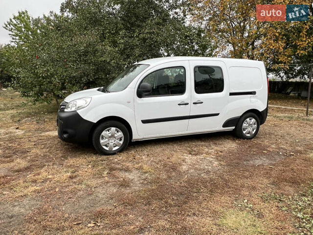 Білий Рено Кєнгу, об'ємом двигуна 1.5 л та пробігом 125 тис. км за 13499 $, фото 7 на Automoto.ua