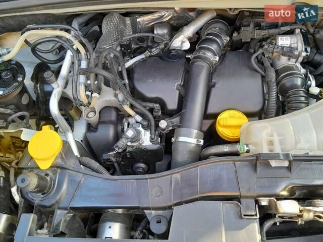 Белый Рено Кенгу, объемом двигателя 1.46 л и пробегом 221 тыс. км за 8900 $, фото 9 на Automoto.ua